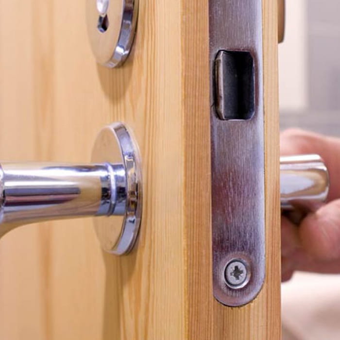 Commercial door locks Portland locksmith