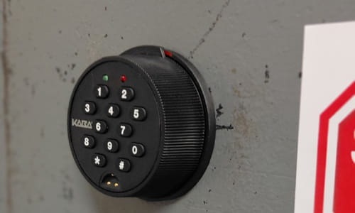 Electronic lock installation in Portland